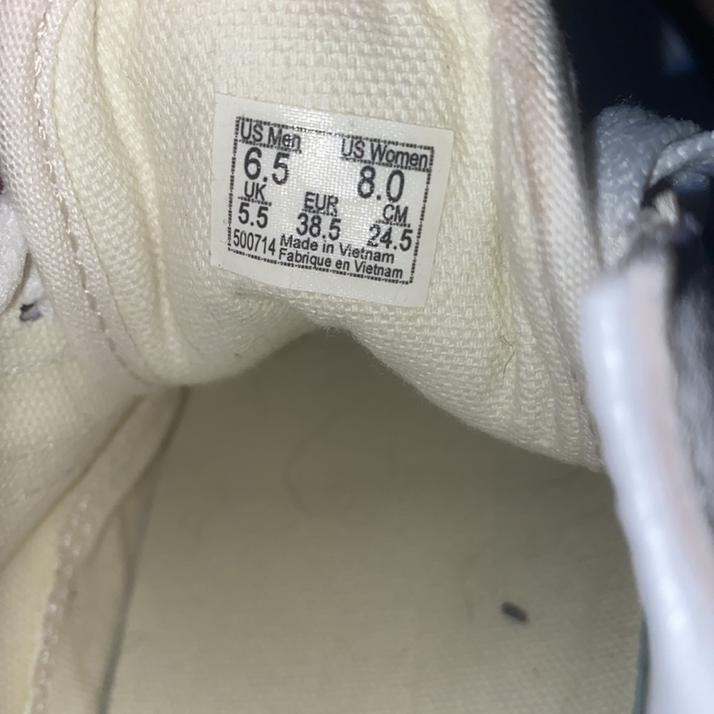 Vans - Picture 4 of 4